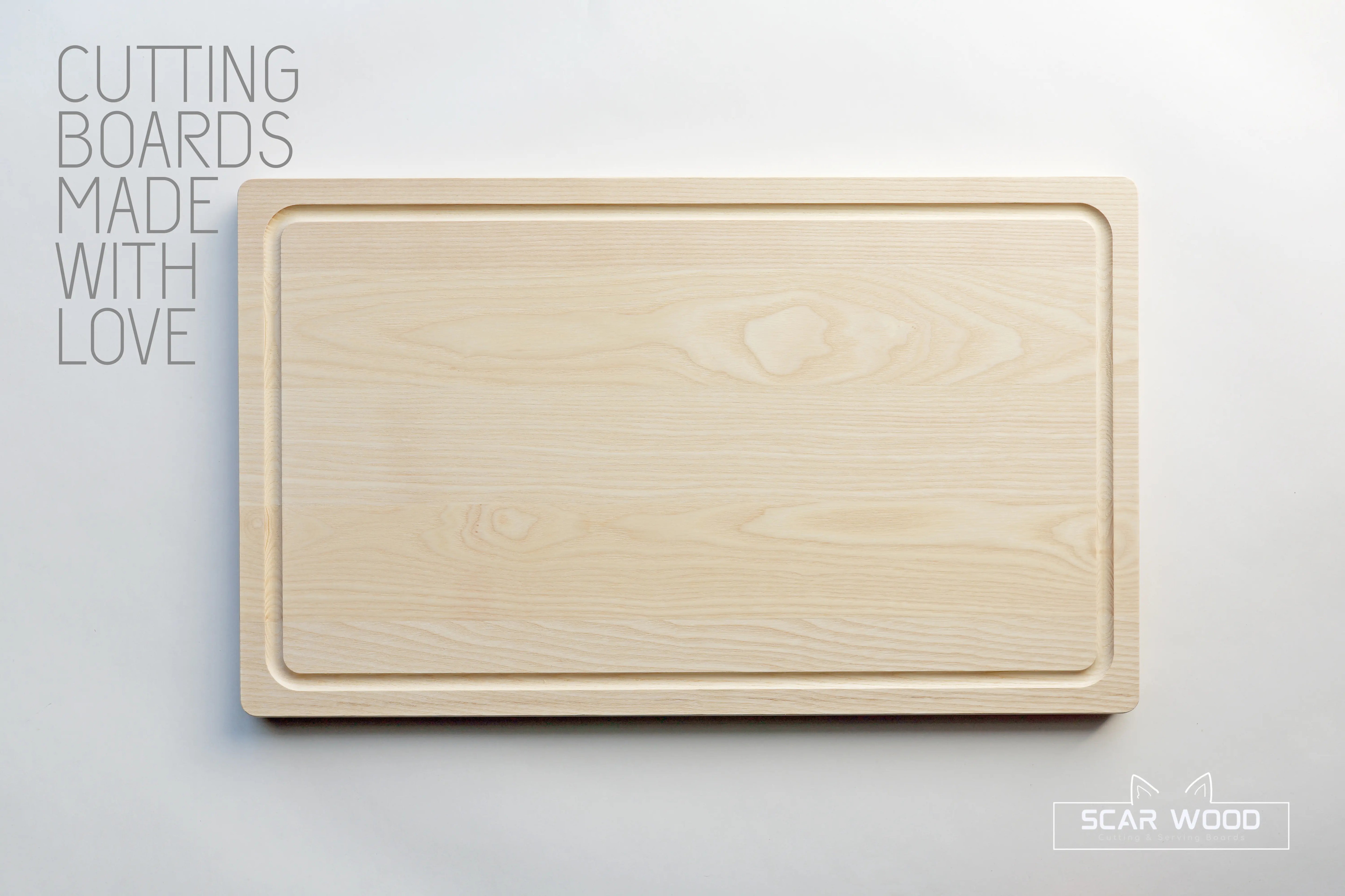 Grote (50x30x2) Rechthoekige Essenhouten Snijplank met Sapgeul