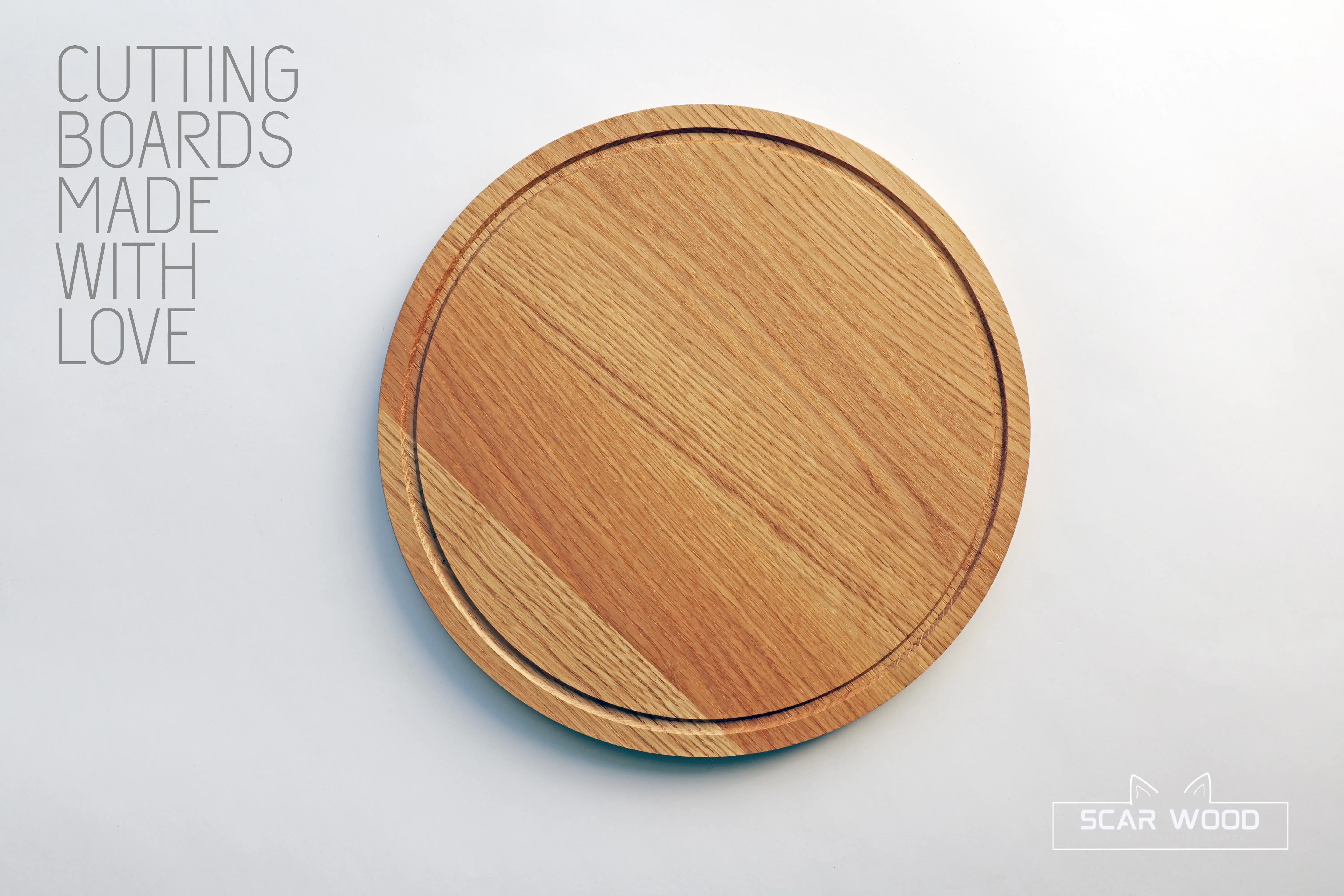 Medium (30cm) Ronde Geoliede Eikenhouten Snijplank met Sapgeul